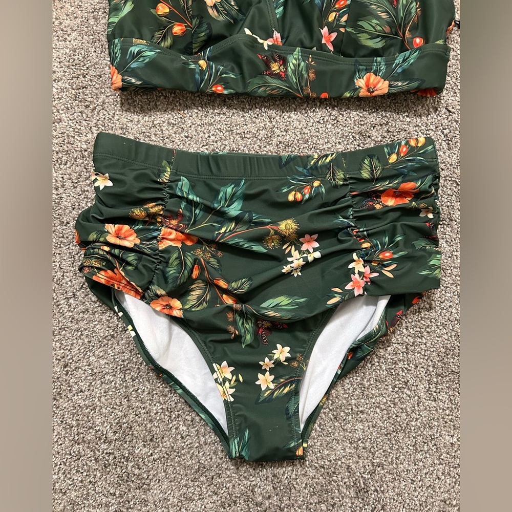 NWT Hanna Nikole Green Floral Bikini Set - Size 16 W - Picture 4 of 11